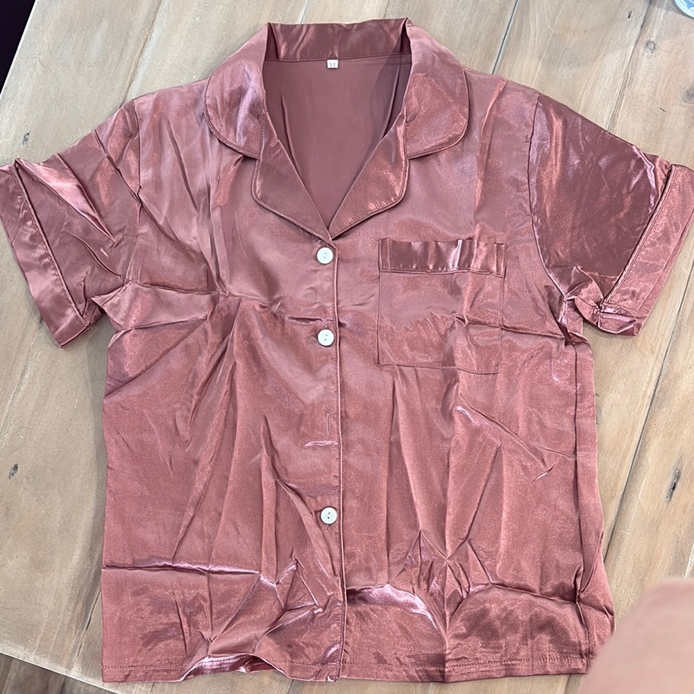 SHEIN Satin Pajama Set in mauve color